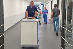 20240830_165502_dr._steffen_sander_u._op-leitung_annett_illgen.jpg