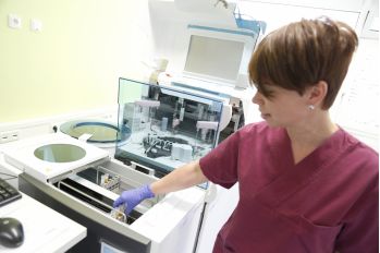 labor_klinik_mallersdorf__geraet.jpg