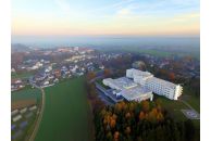 luftaufnahme_klinik_mallersdorf_herbst_2015_hochaufgeloest_c.jpg