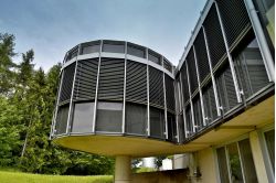 op_klinik_mallersdorf_glasrondell.jpg