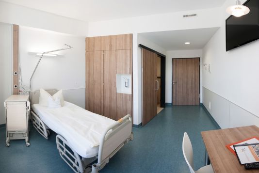 Neues Komfort-Patientenzimmer Patientenbereich