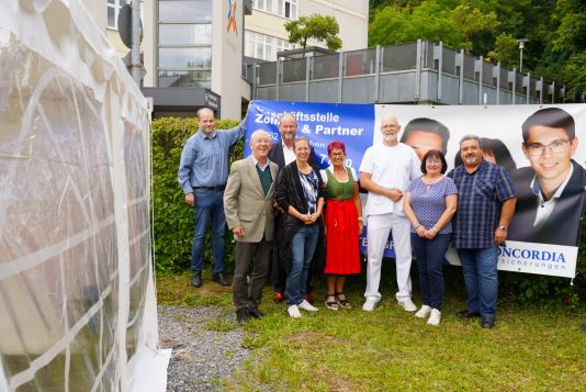 Zelt für das Sommerfest der Klinik Bogen gespendet Neuigkeiten 2025