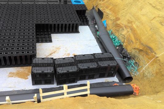 Rigole vor dem Verschweissen Baublog